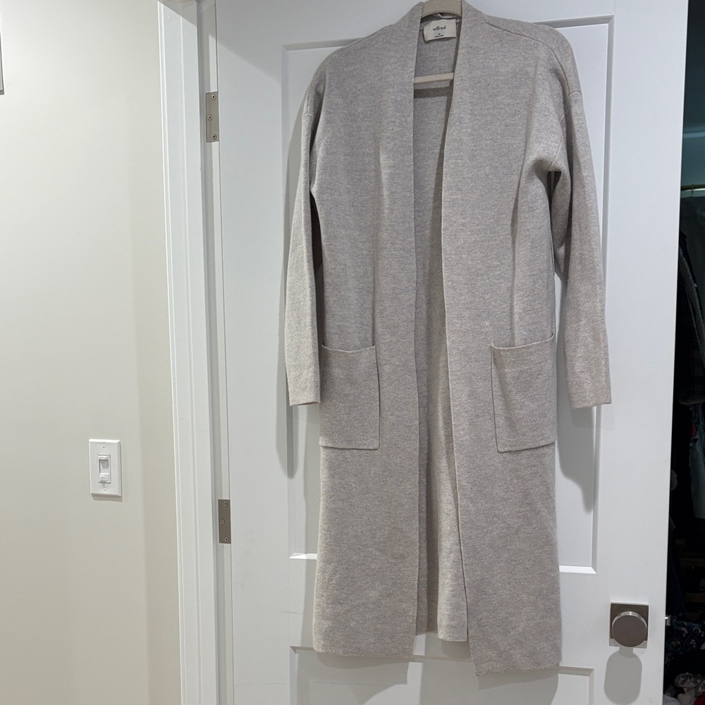 Aritzia Wilfred gray Long belted sweater